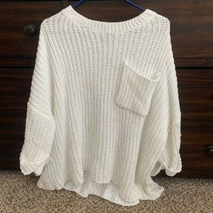 Oversized sweater with pocket on the front. Size S/M